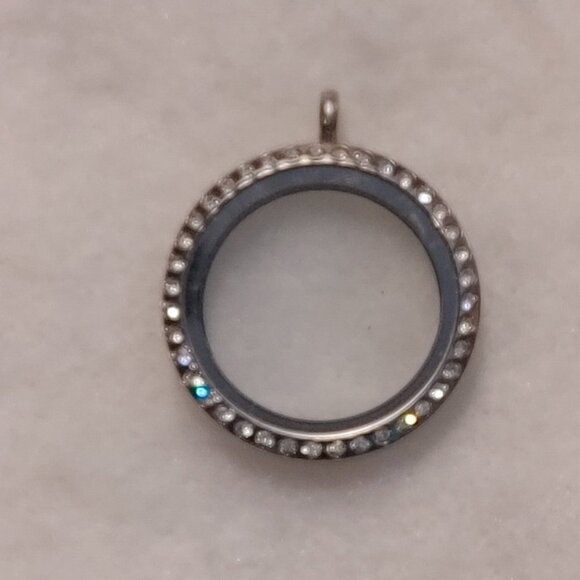 Large Silver Locket - Picture 1 of 4